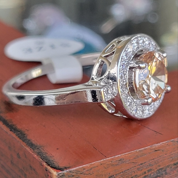 💍2 for $20 Fragrant Jewels Ring - Picture 2 of 8